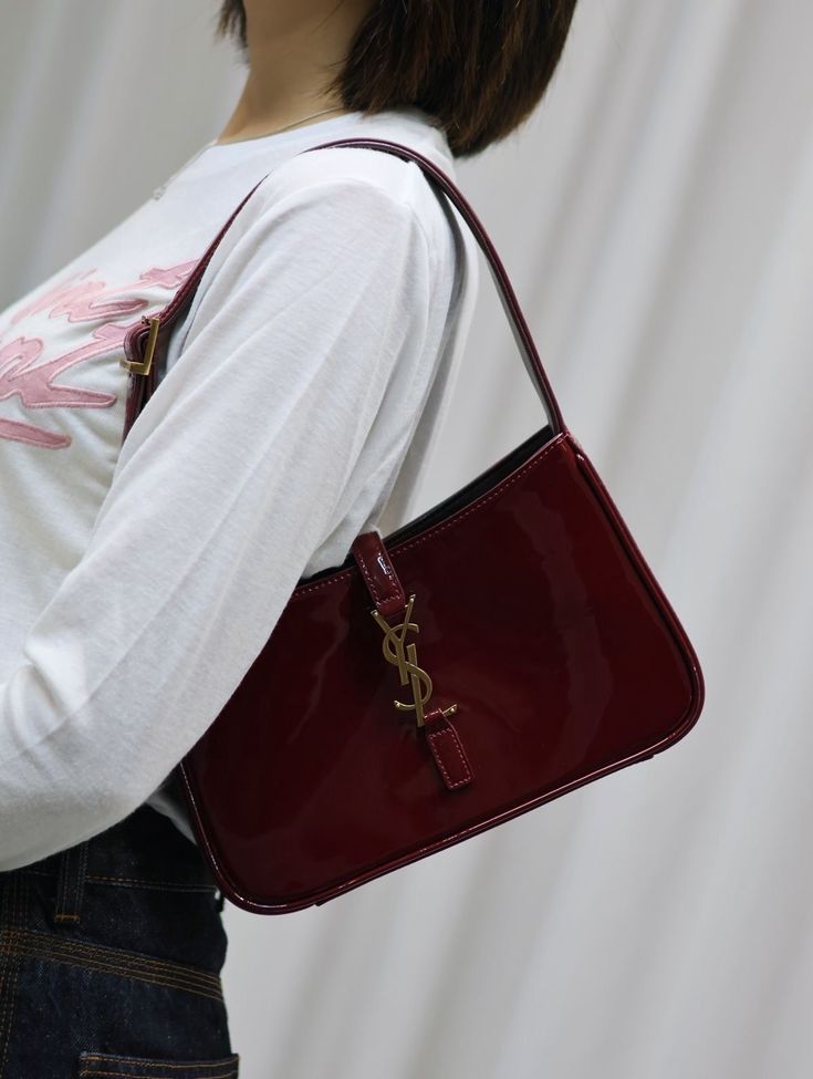 Cartera YSL Charol