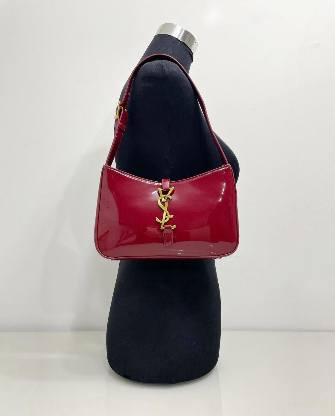 Cartera YSL Charol